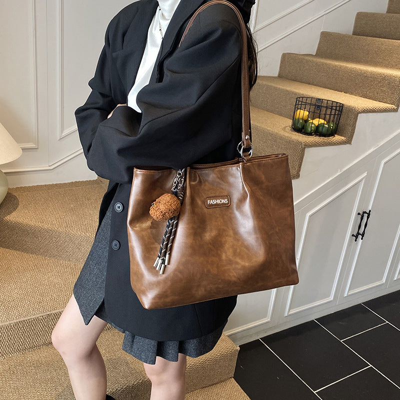 Moderne elegante Handtasche Karnz