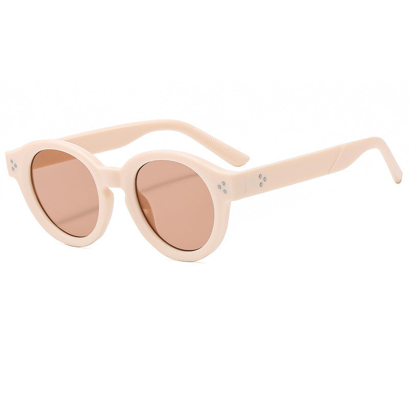 Damen modische Sonnenbrille mit klarem und strukturiertem Rahmen Karnz