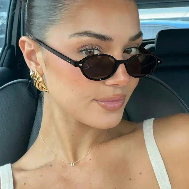 Damen runde Sonnenbrille mit modernem Design und polarisierten Gläsern Karnz