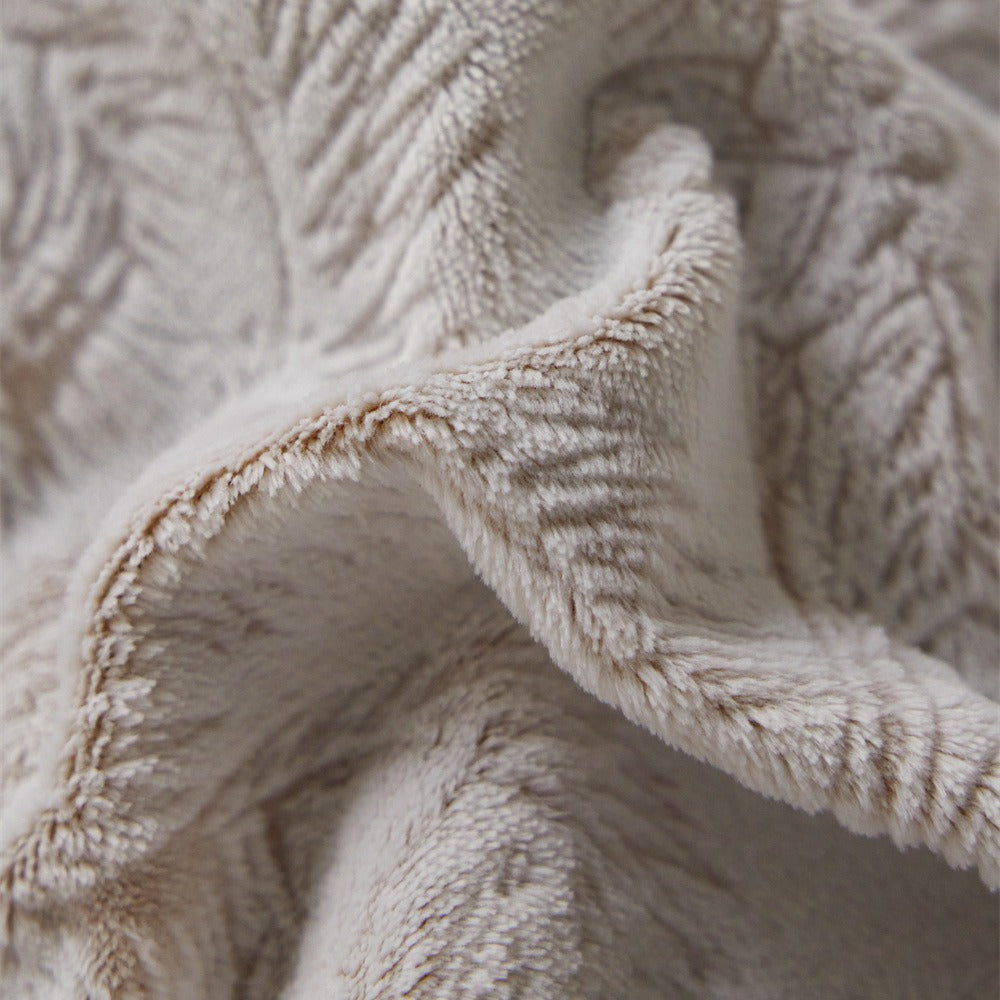 Gep quiltete botanische Jacquard-Bettwäsche mit kontrastierendem Kante