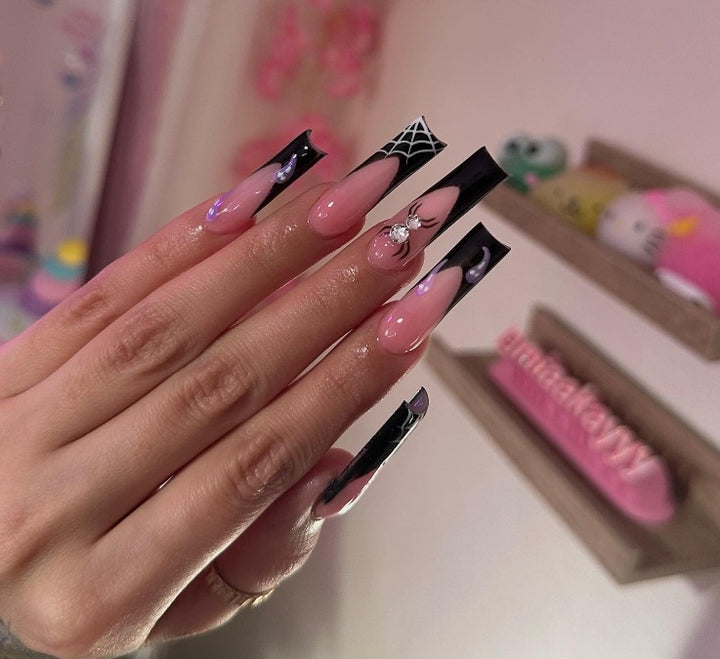 Künstlerische Halloween-Themen-Nail Art Karnz