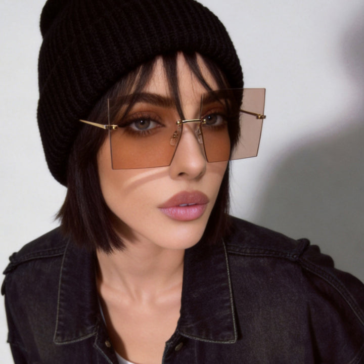 Damen modische quadratische Sonnenbrille mit breiten Gläsern und filigranem Metallrahmen Karnz