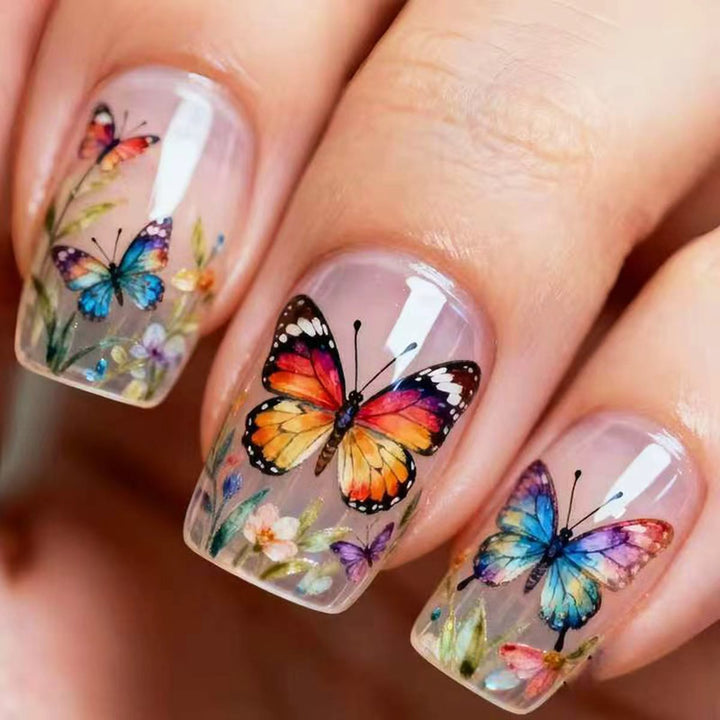 Kreative Kunstnägel mit Buntem Schmetterlingsdesign Karnz