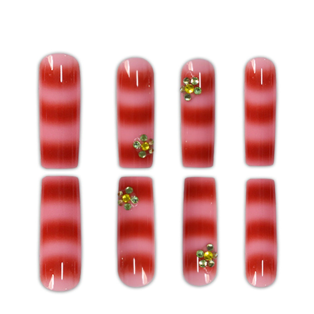 Glamouröse Acryl-Nagelkunst Karnz