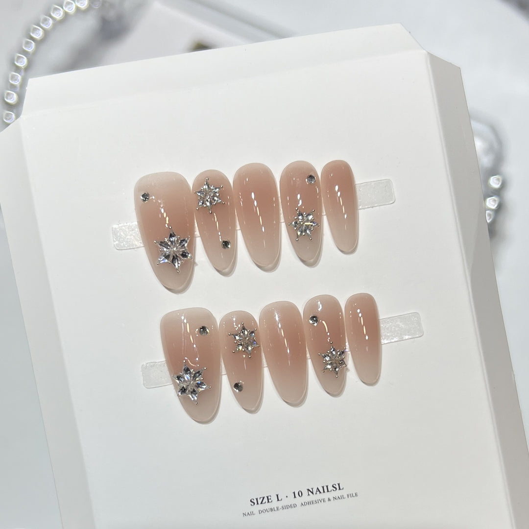 Elegante, mit Sternen verzierte Press-On Nagelset
