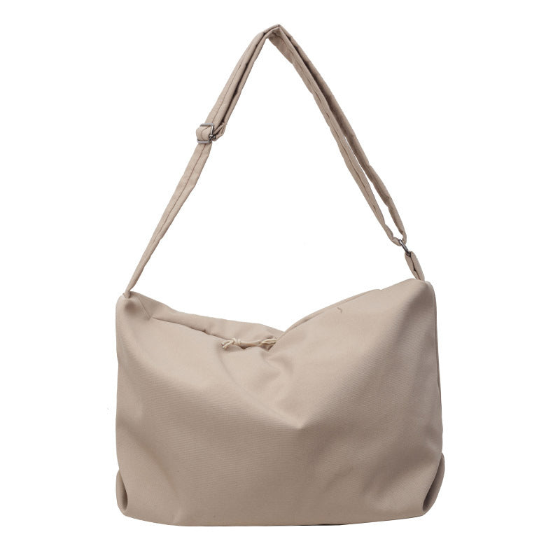 Konturiertes Weichgewebe-Schultertasche Karnz