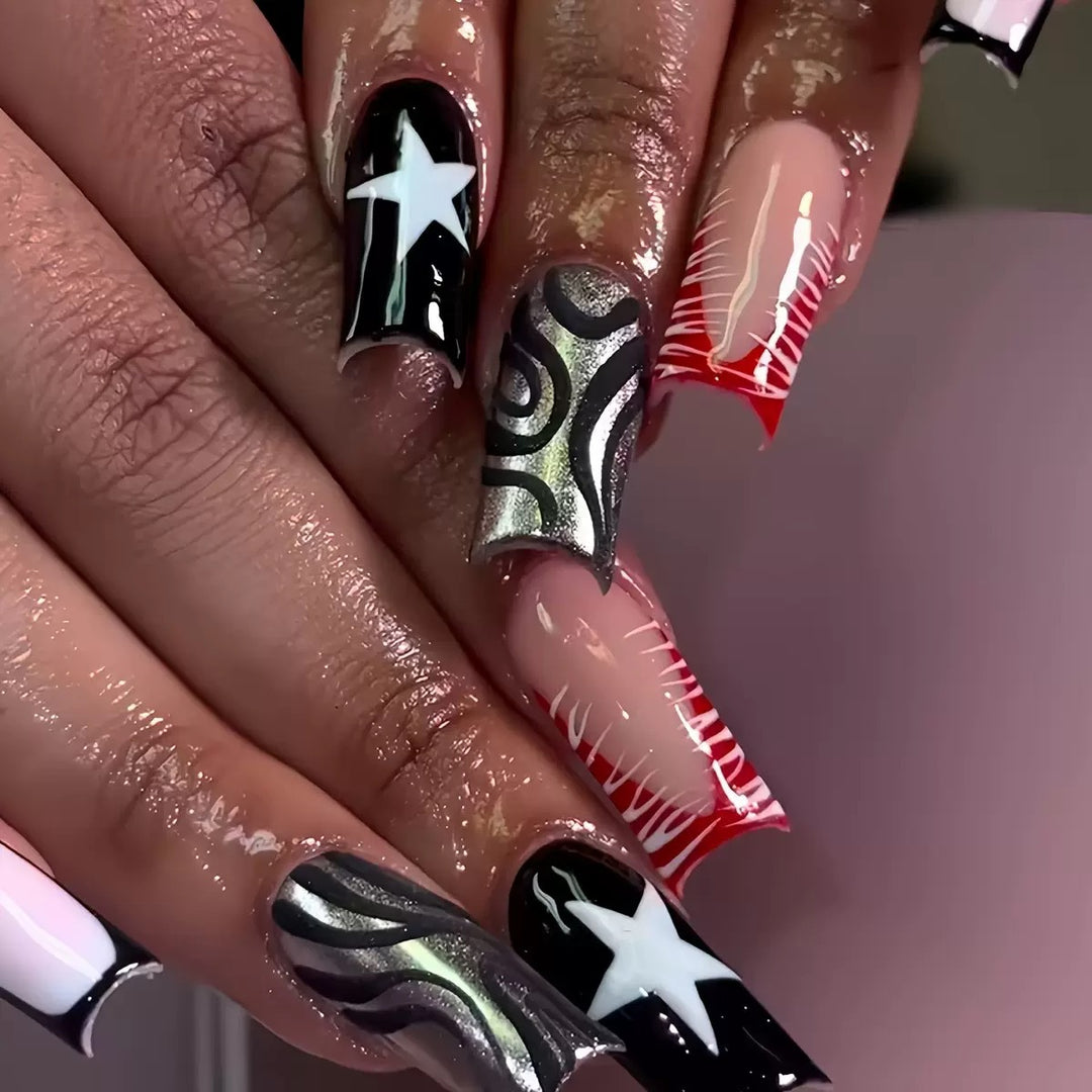 Grafisches Künstlerisches Press-On Nagelset Karnz