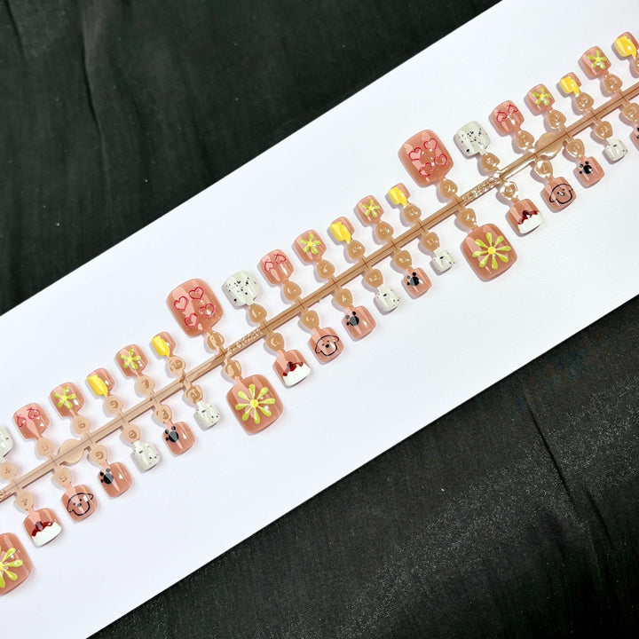 Dekoratives Cartoon-Thema Press-On Nail Set