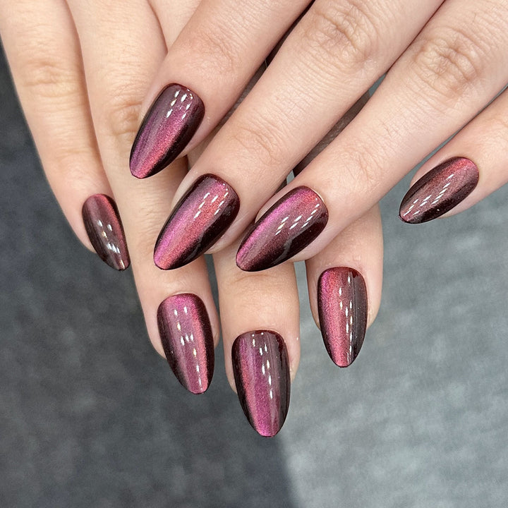Glänzendes Press-On Nagelkunst Set