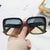 Damen modische quadratische Sonnenbrille mit funkelndem Rahmen Karnz