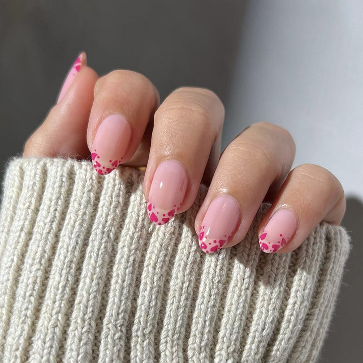 Künstliche Nagelverlängerungen mit Herzspitzen Akzenten Karnz