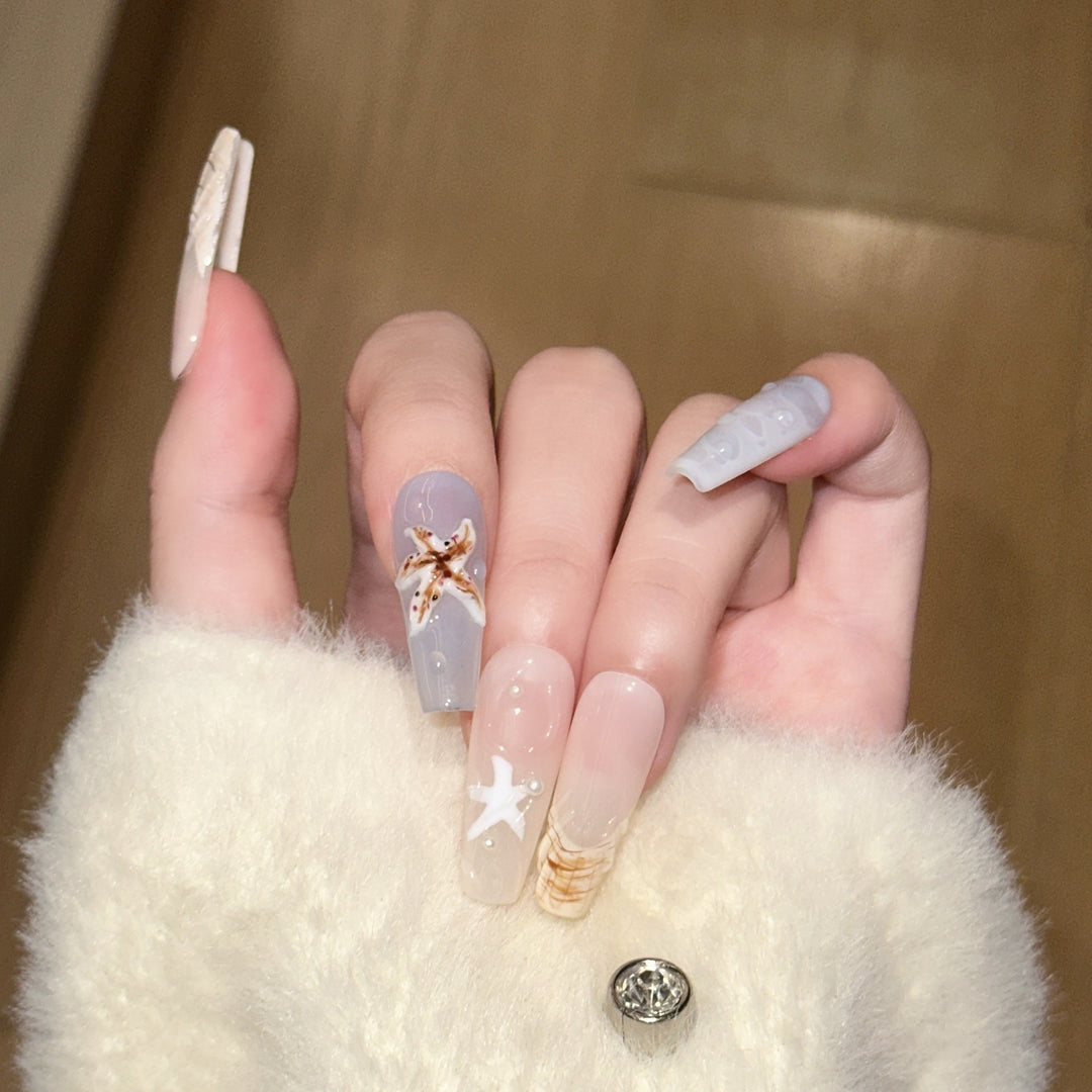 Handgefertigtes, vom Küstenleben inspiriertes Press-On Nagelset Karnz