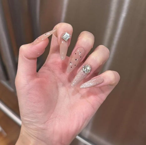 Dekorative Strass-Acryl-Nagelverlängerungen Karnz