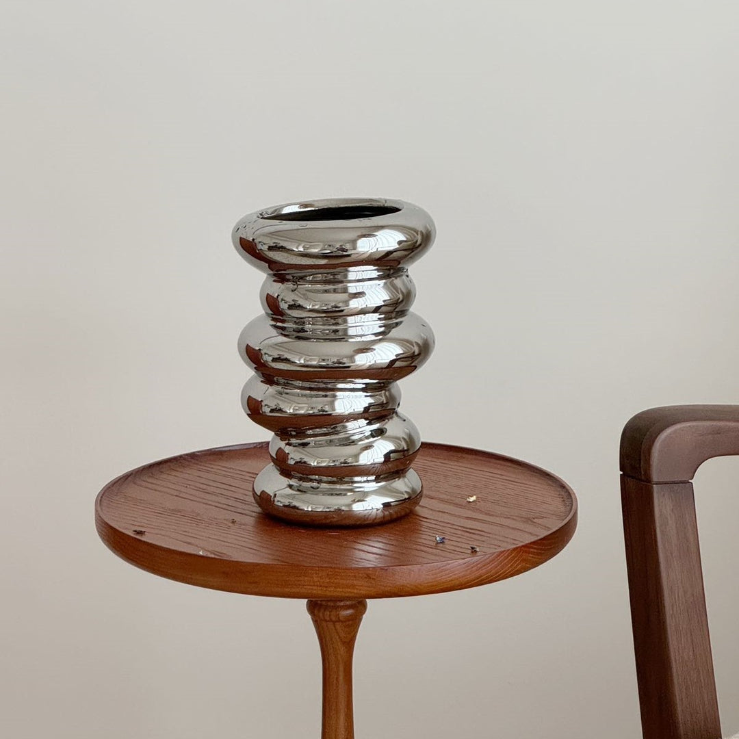 Sculptural Glänzende Keramische Stapel-Glühbirnenvase für Tischdekoration