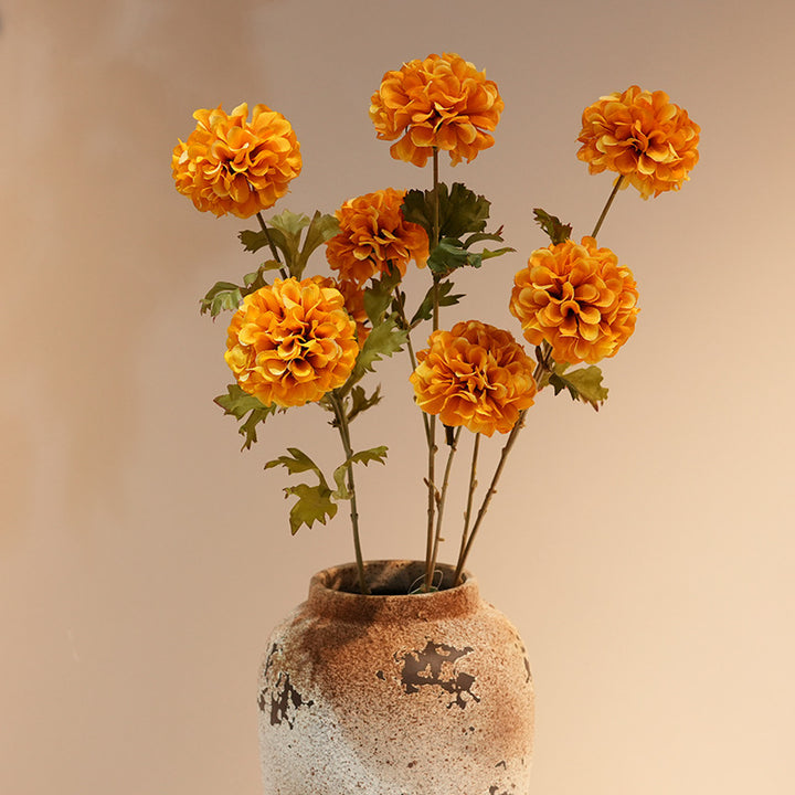 Kunstvolle Blumengestecke Karnz