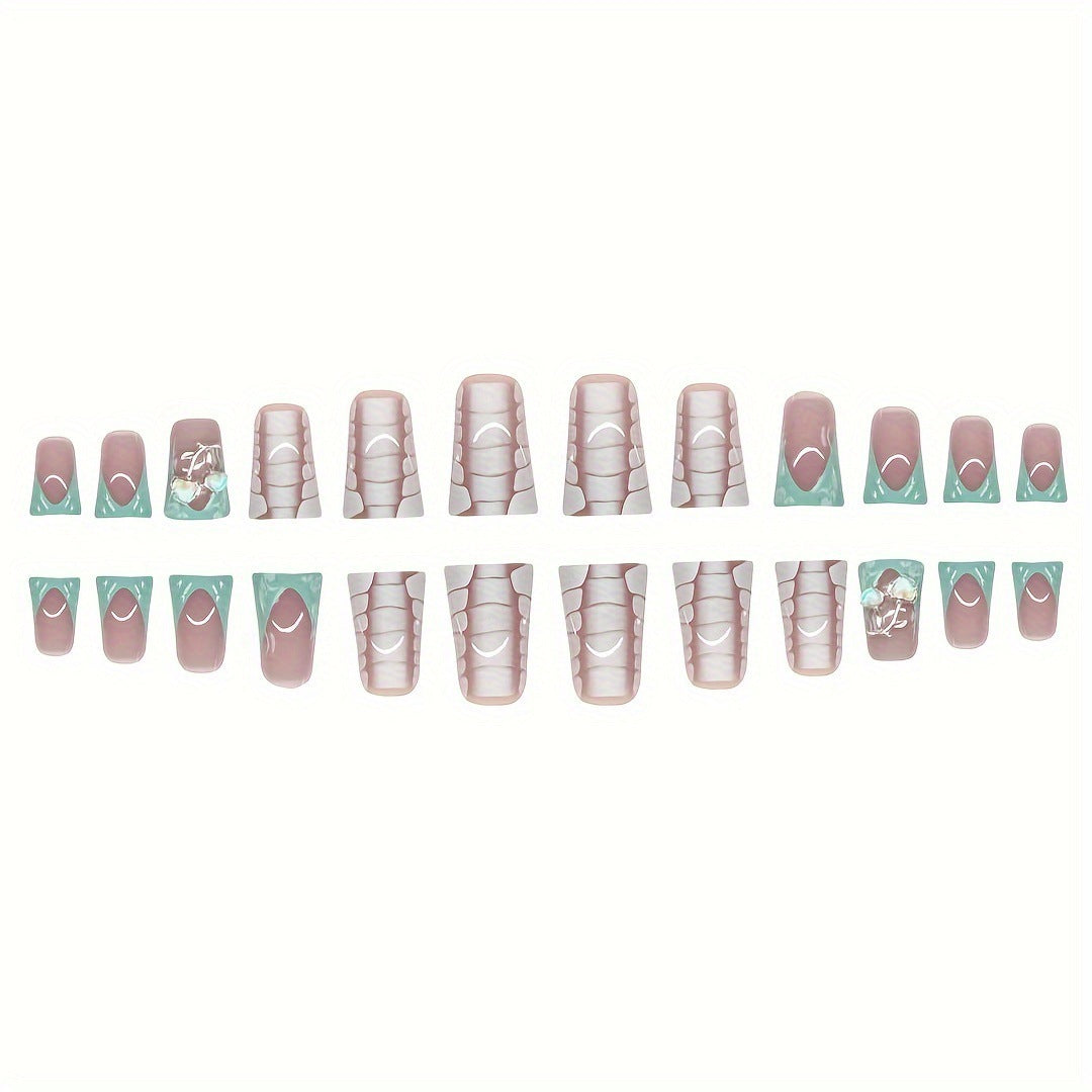 Künstlerische Nagelkunst Karnz