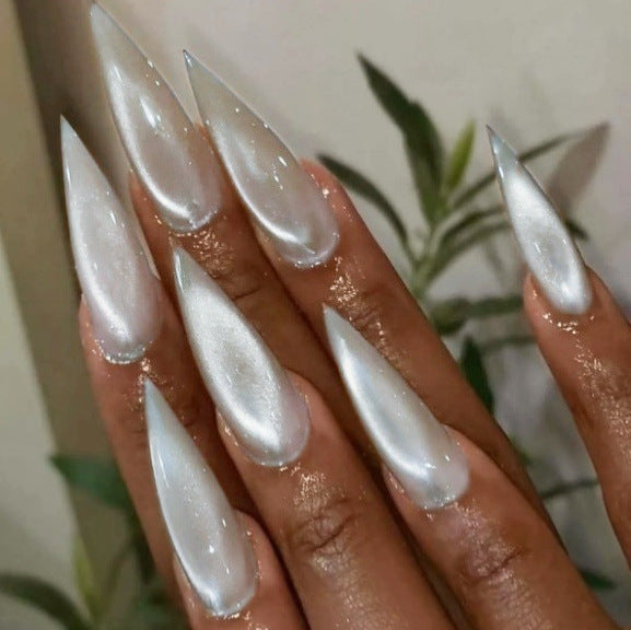 Gel-Nagel-Spitzen Karnz