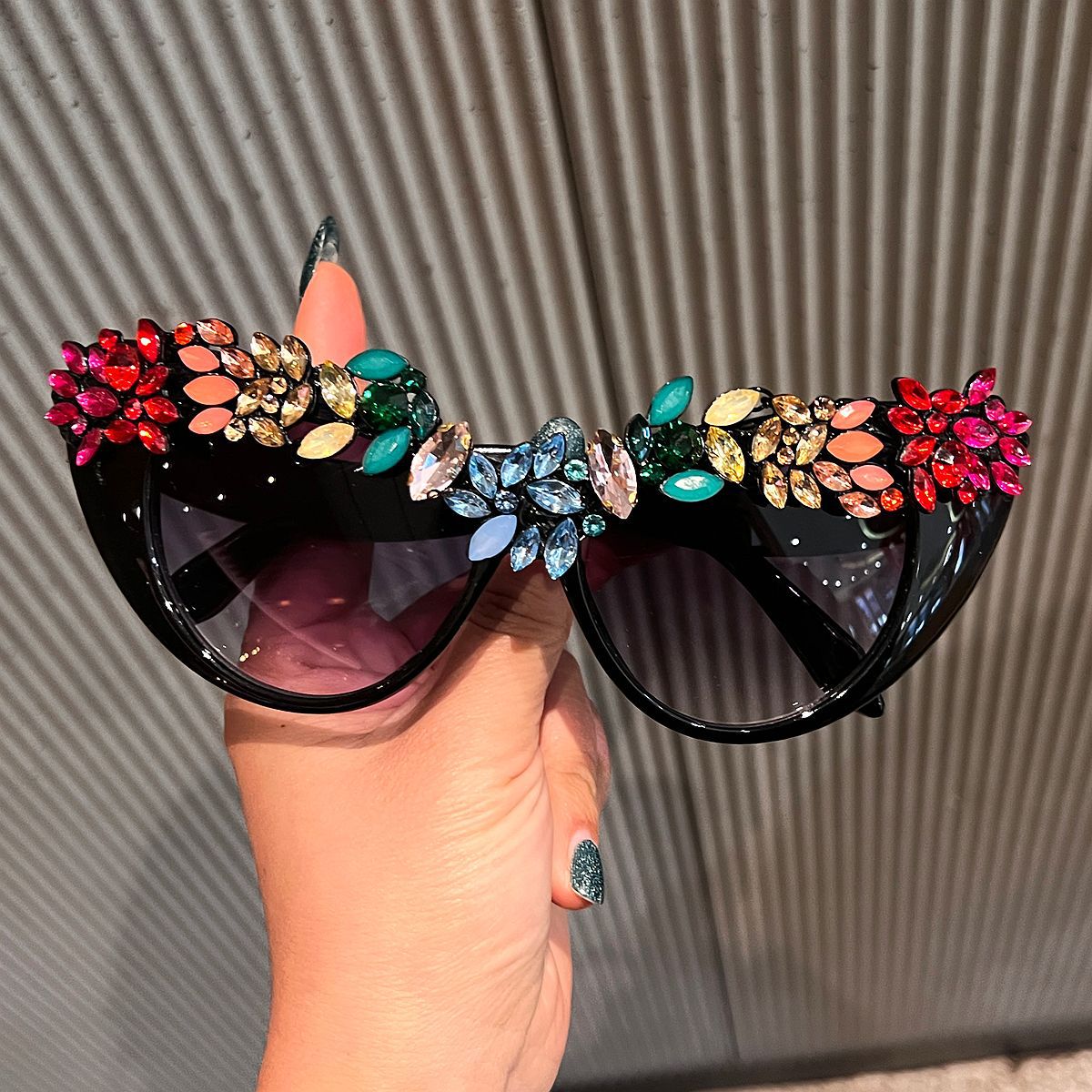 Damen Cat-Eye Sonnenbrille mit luxuriöser Kristallverzierung Karnz