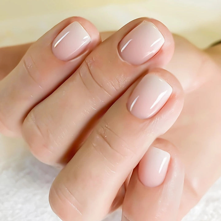 Glänzendes Press-On Nagelset Karnz