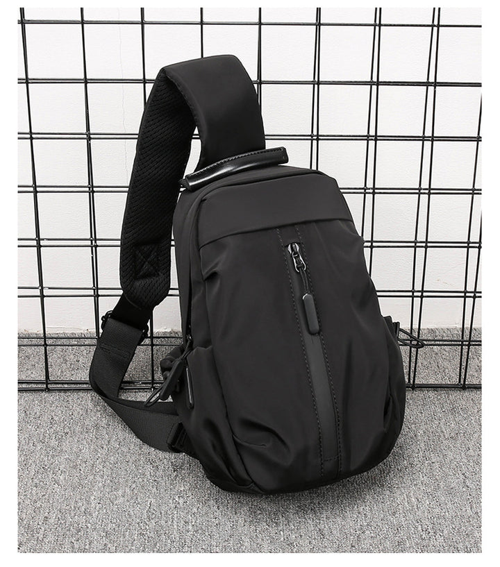 Kompakte Sling-Rucksack Karnz