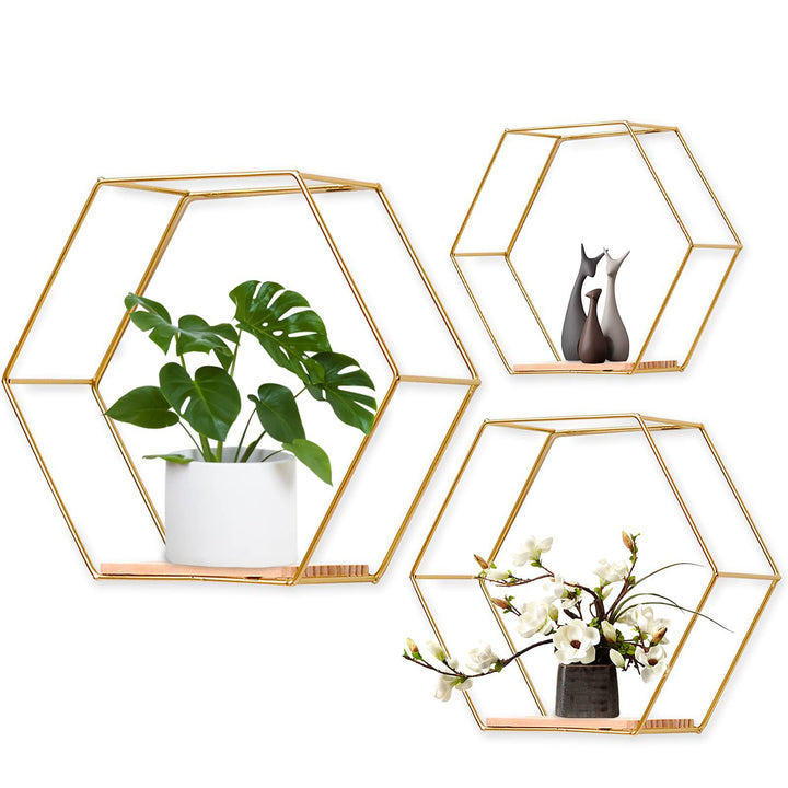 Geometrisches Wandregal