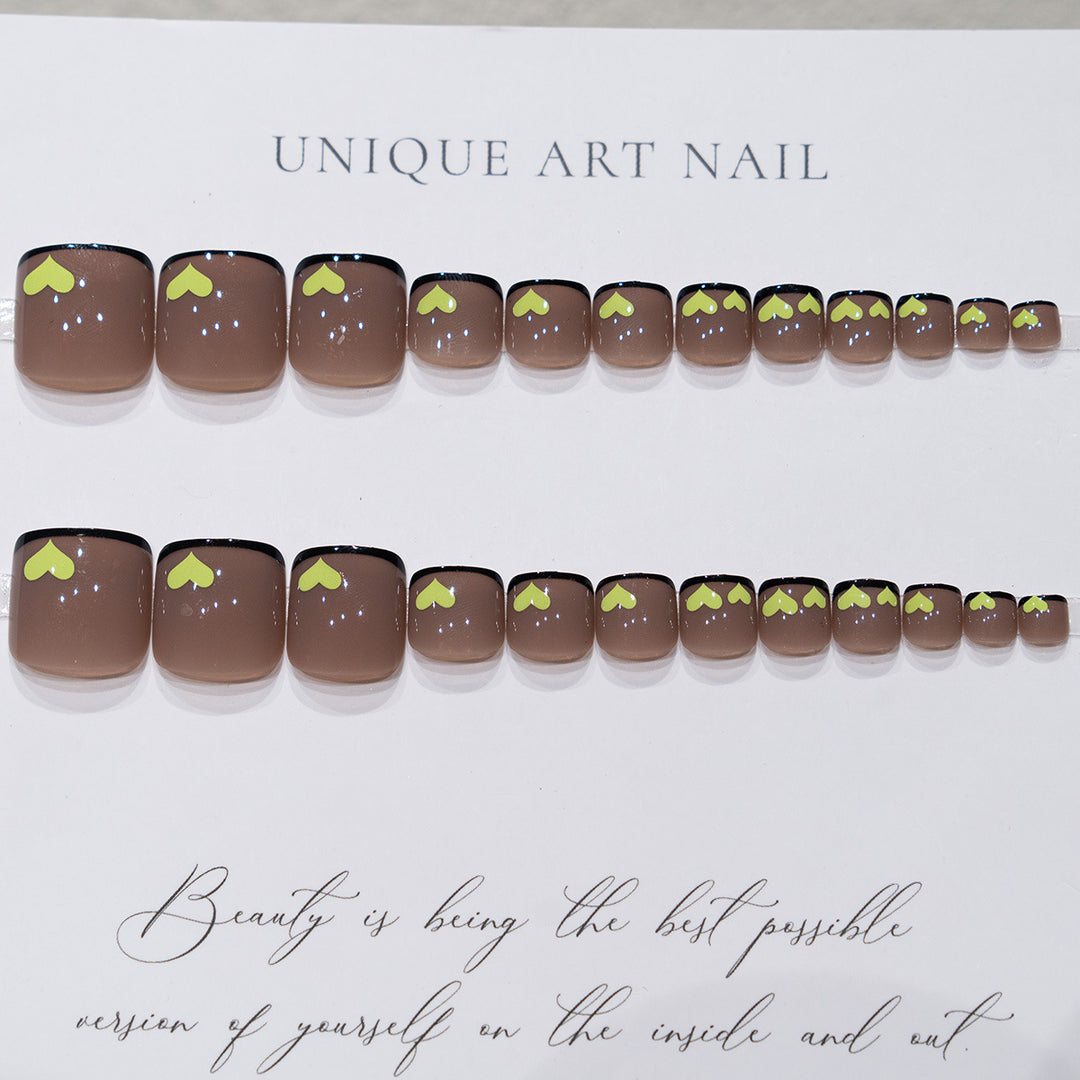 Herz-Muster Pediküre Nagelkunst