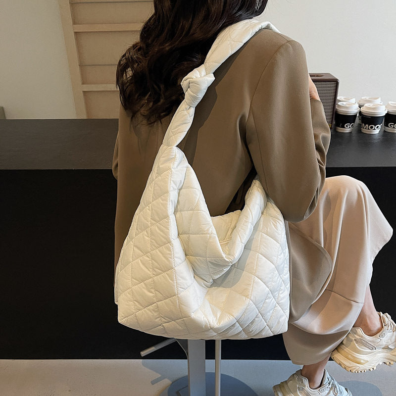 Gepolsterte Schulter-Handtasche