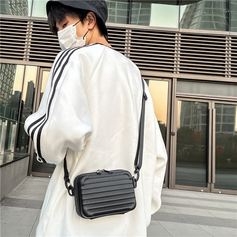 Hartschalen-Crossbody-Tasche Karnz