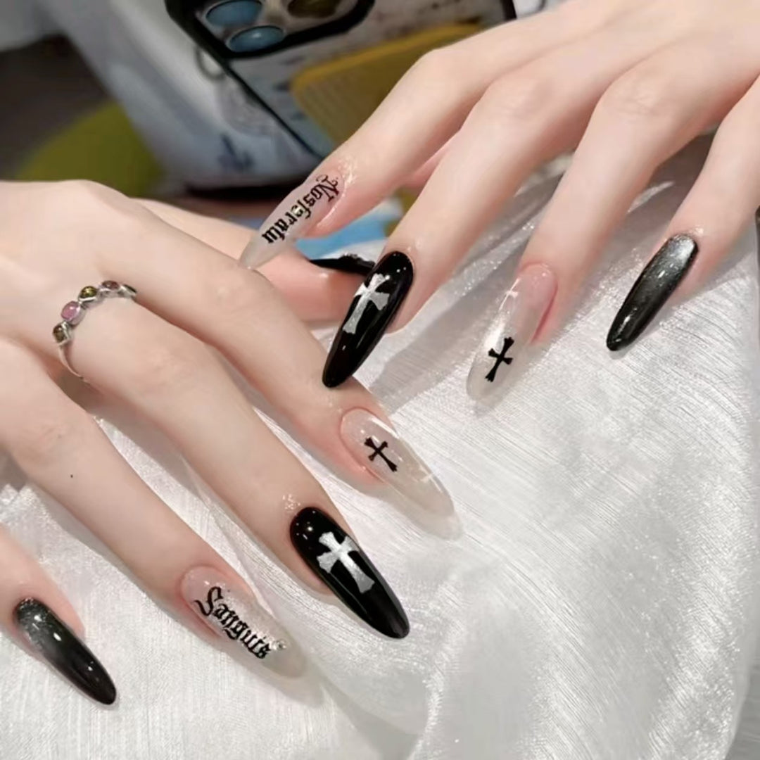 Künstlerische Press-On Nagelspitzen Karnz