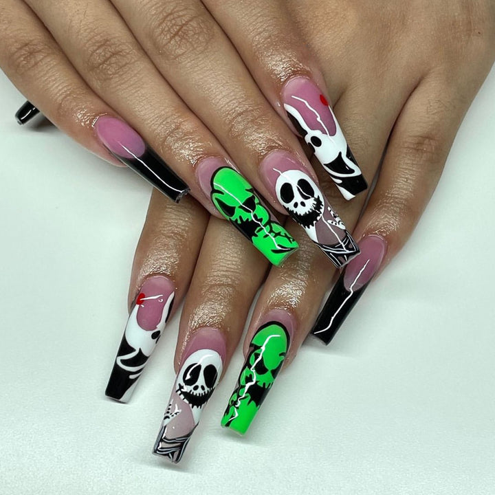 Verspielt Totenkopf Kunst Nagelverlängerungen Karnz