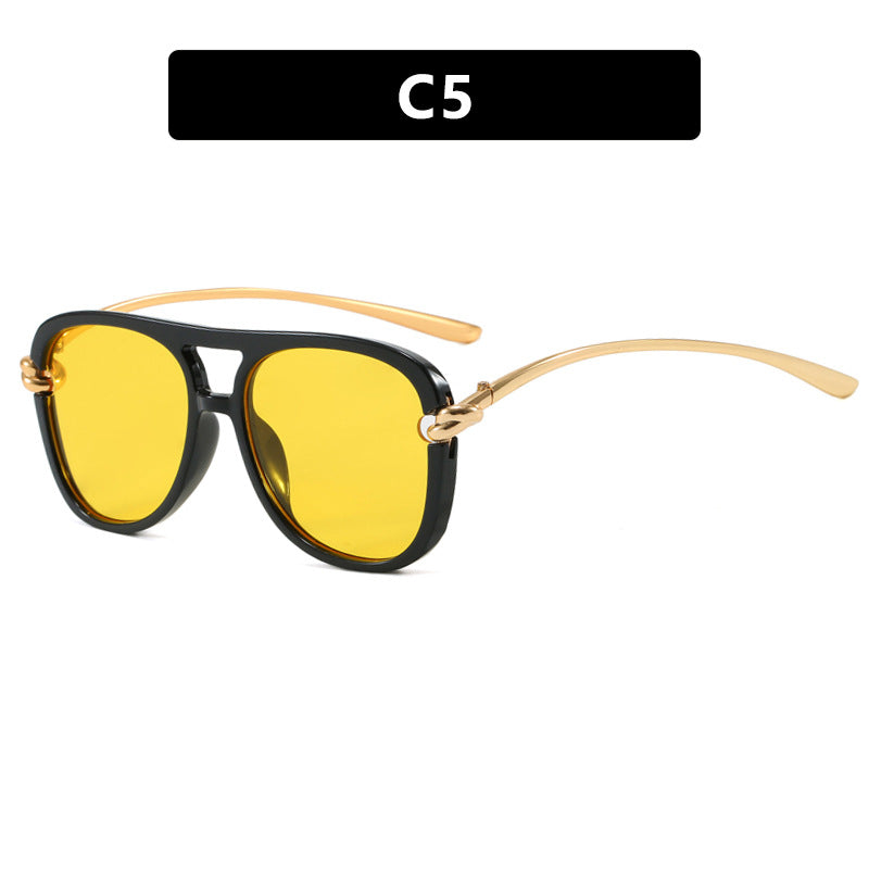 Damen sportliche Sonnenbrille mit breitem Kunststoffrahmen und UV-Schutz Karnz