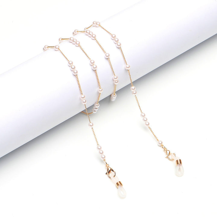 Eleganter herzförmiger Perlenkette Brillenhalter Karnz