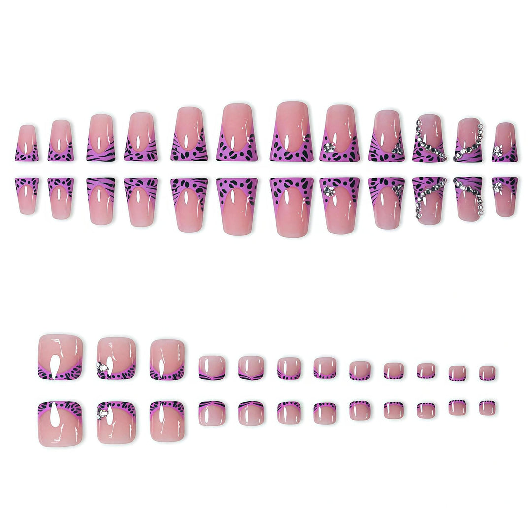 Ausgefallene Designer-Nagelverlängerungen Karnz
