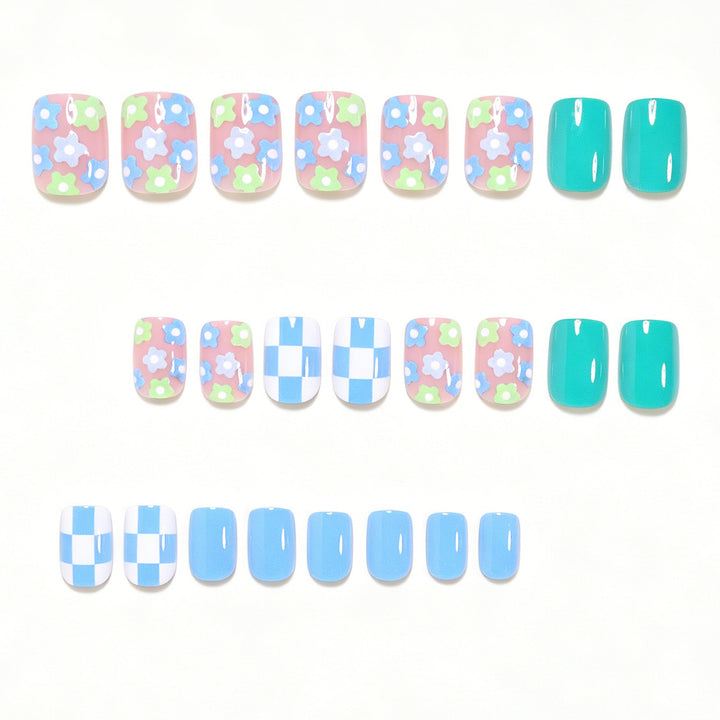 Kreatives Floral Press-On Nagelkunst Set Karnz