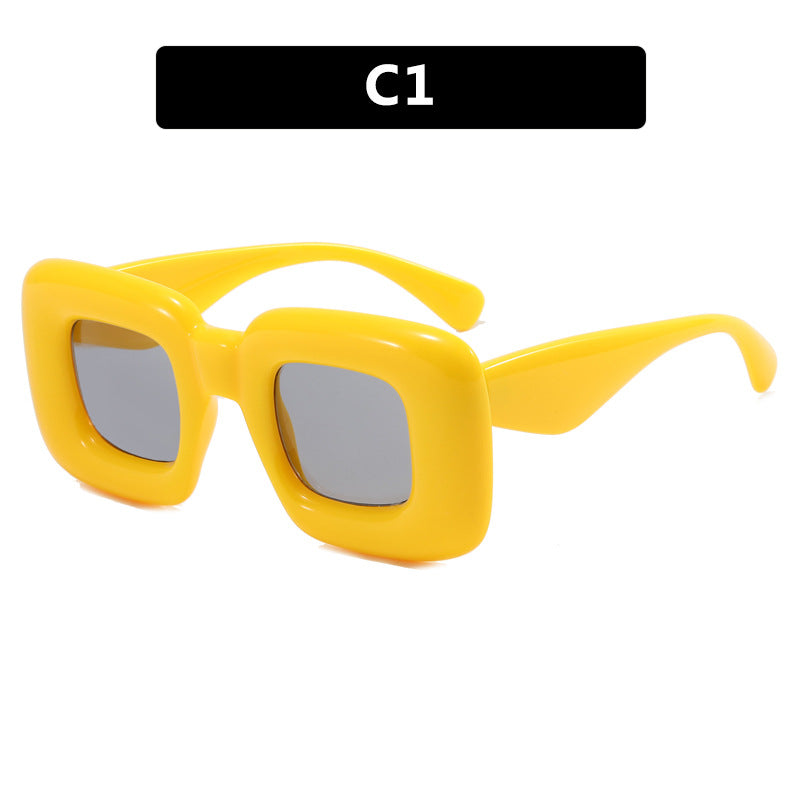 Damen rechteckige Sonnenbrille mit breitem Rahmen und schützendem UV-Filter Karnz