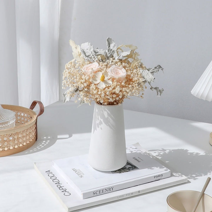 Dekorative florale Vase Anzeige