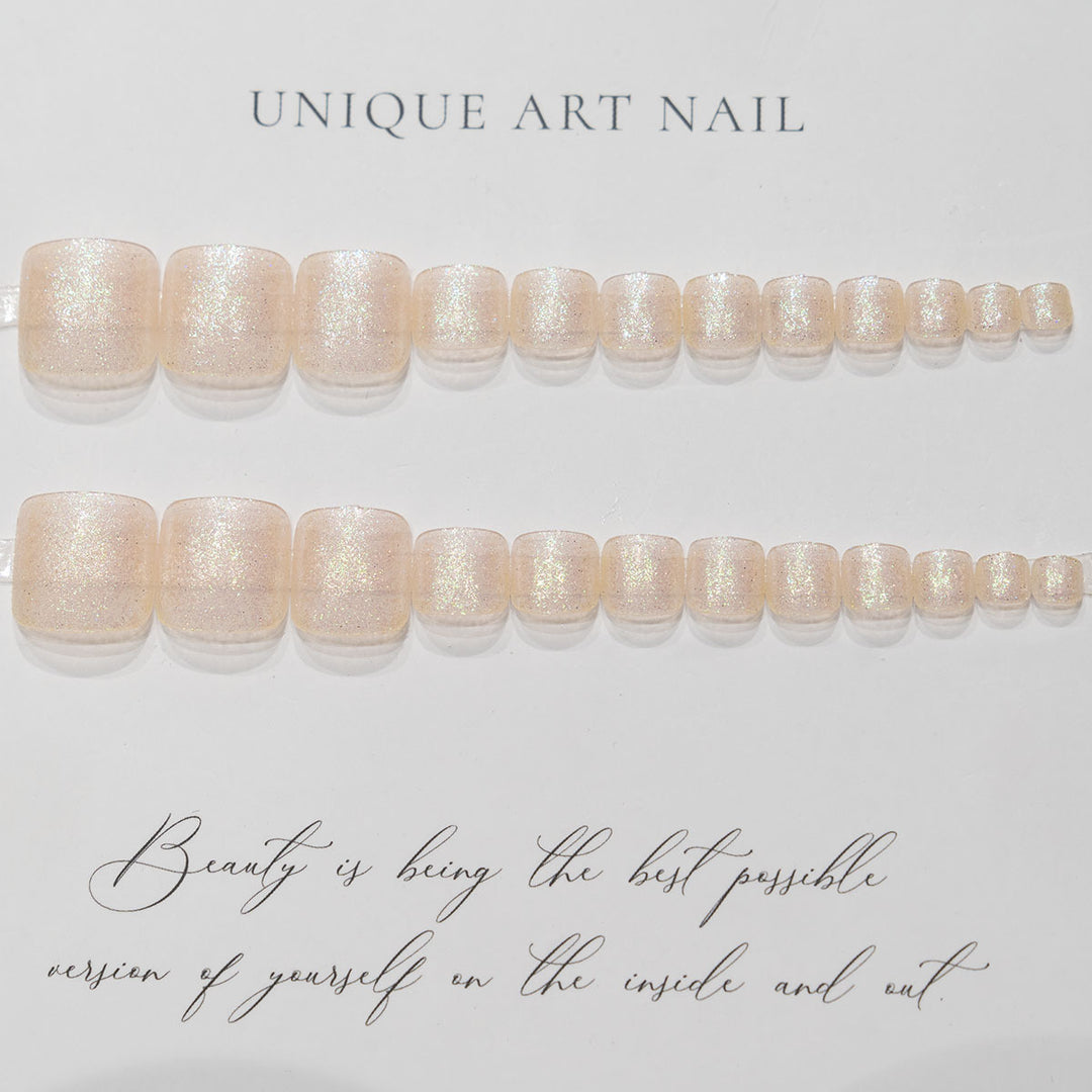Elegante Glitzer-Pediküre Nagelkunst