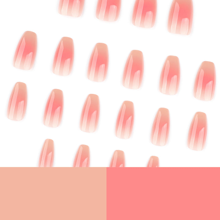 Stilvolle Nagelverlängerungen mit elegantem Ombre-Design Karnz