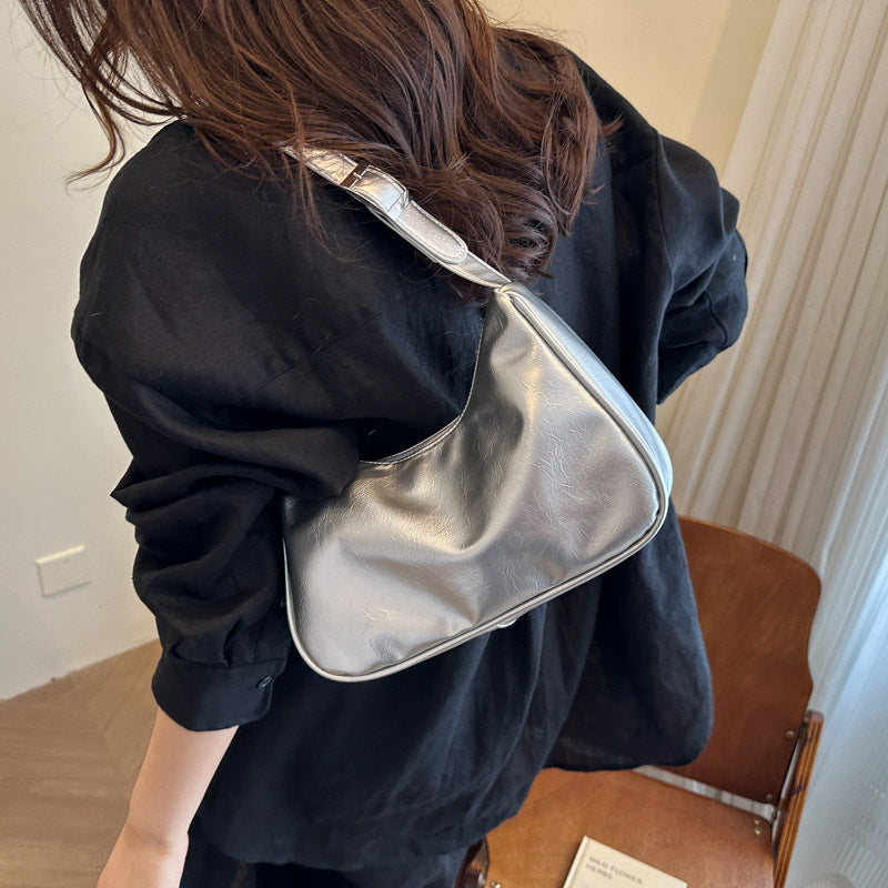 Vintage-inspirierte weiche Lackleder-Handtasche Karnz
