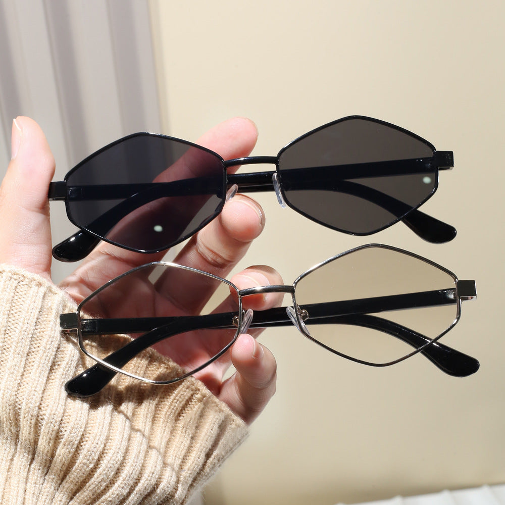 Damen geometrische modische Brille Karnz