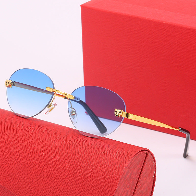 Damen ovale Sonnenbrille mit luxuriösen metallischen Akzenten Karnz