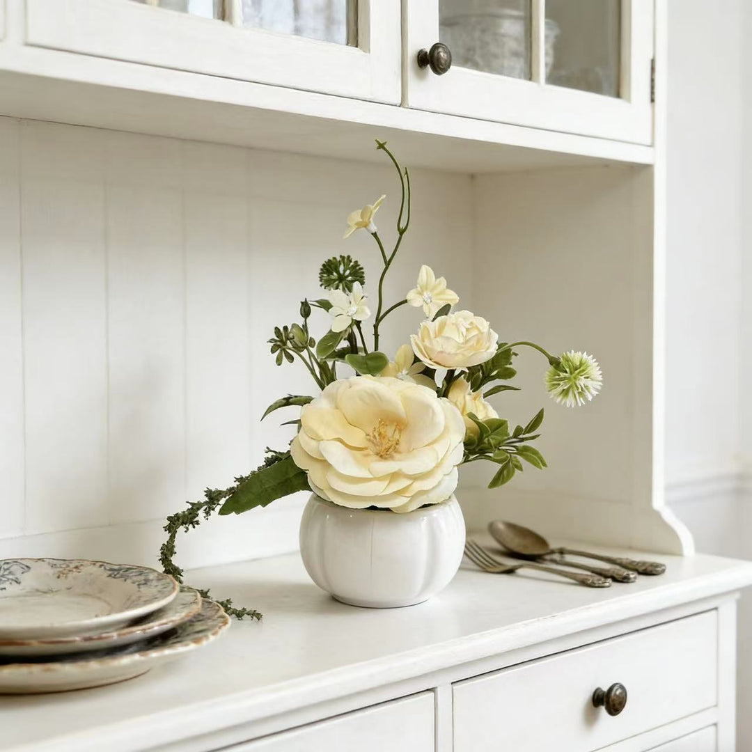 Elegante Künstliche Blumenarrangement für Innendekoration