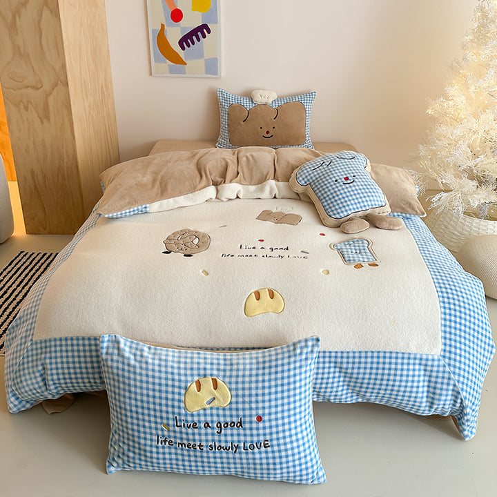 Kinder-Bettwäsche-Set mit gesteppter Kuscheldecke, Plüsch-Decor-Kissen und Vichy-Karo-Borte