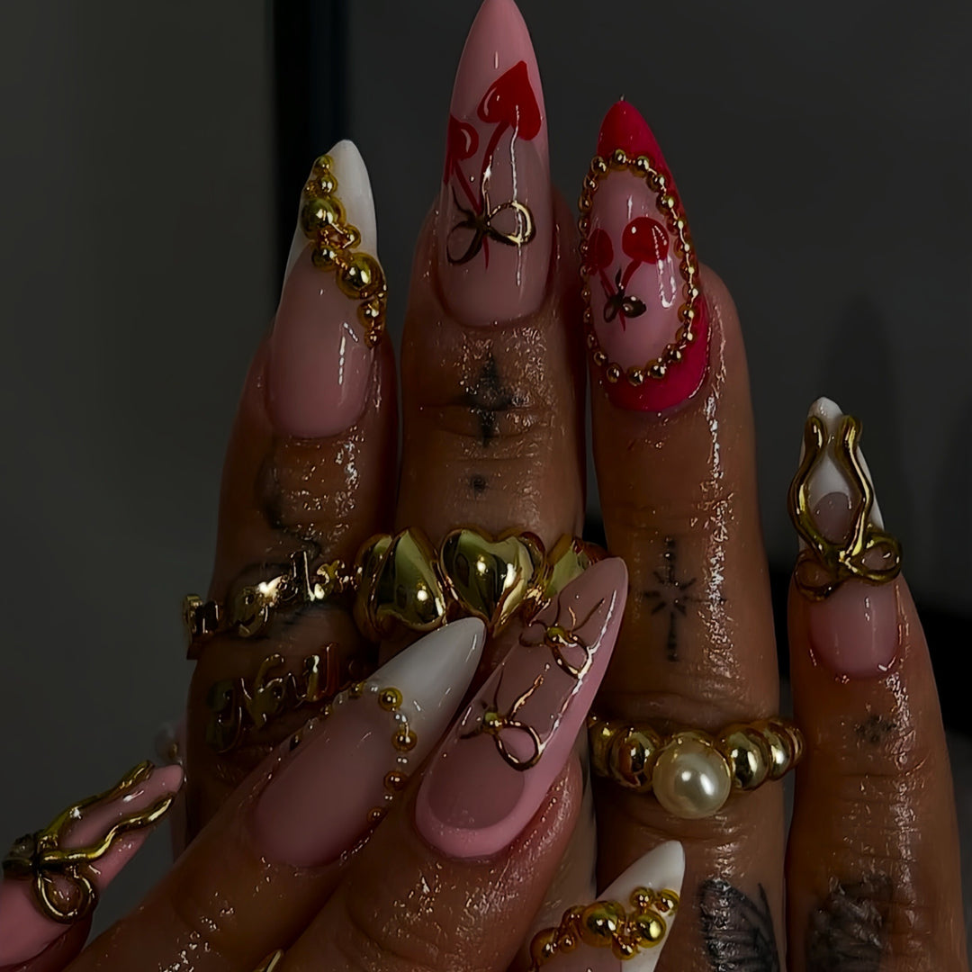 Ausgefeiltes Nagelkunst-Set Karnz