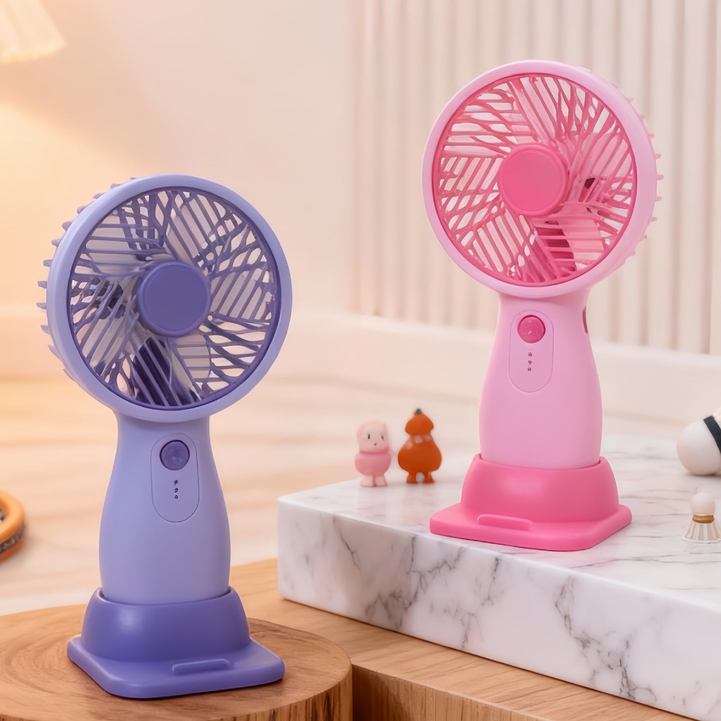 Damen Tragbarer Tischventilator mit flexiblem Neigungsmechanismus und leistungsstarker Akkutechnologie Karnz