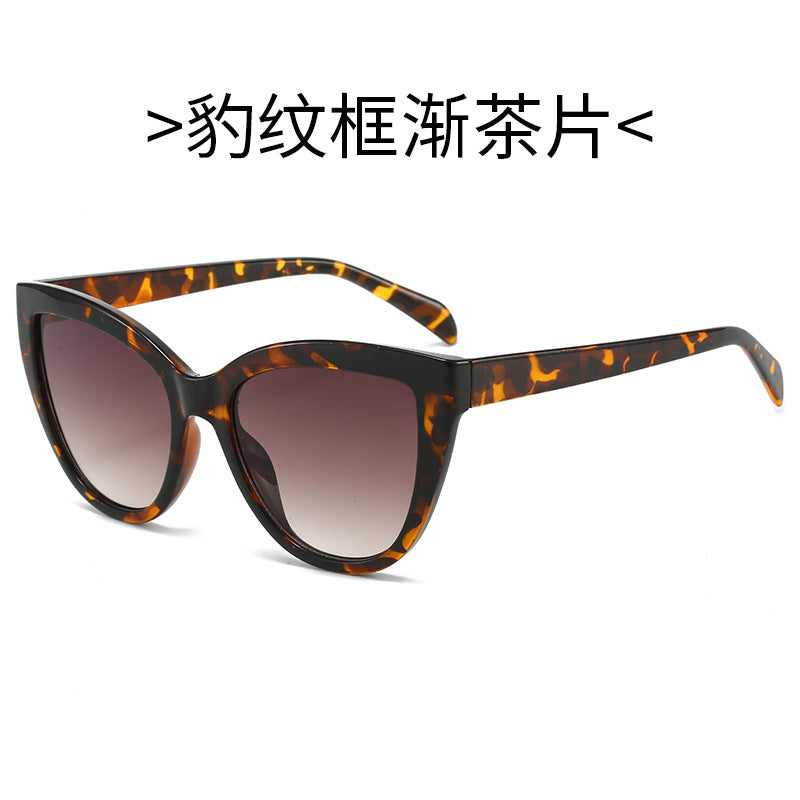 Damen Cat-Eye Sonnenbrille mit transparentem Rahmen und UV-Schutz Karnz