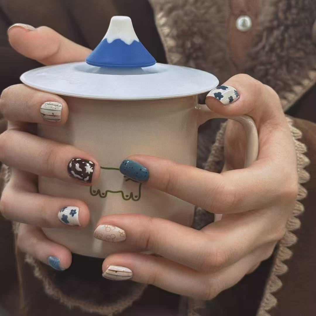 Künstlerisches katzenmotiviertes Press-On-Nagelkunstset Karnz