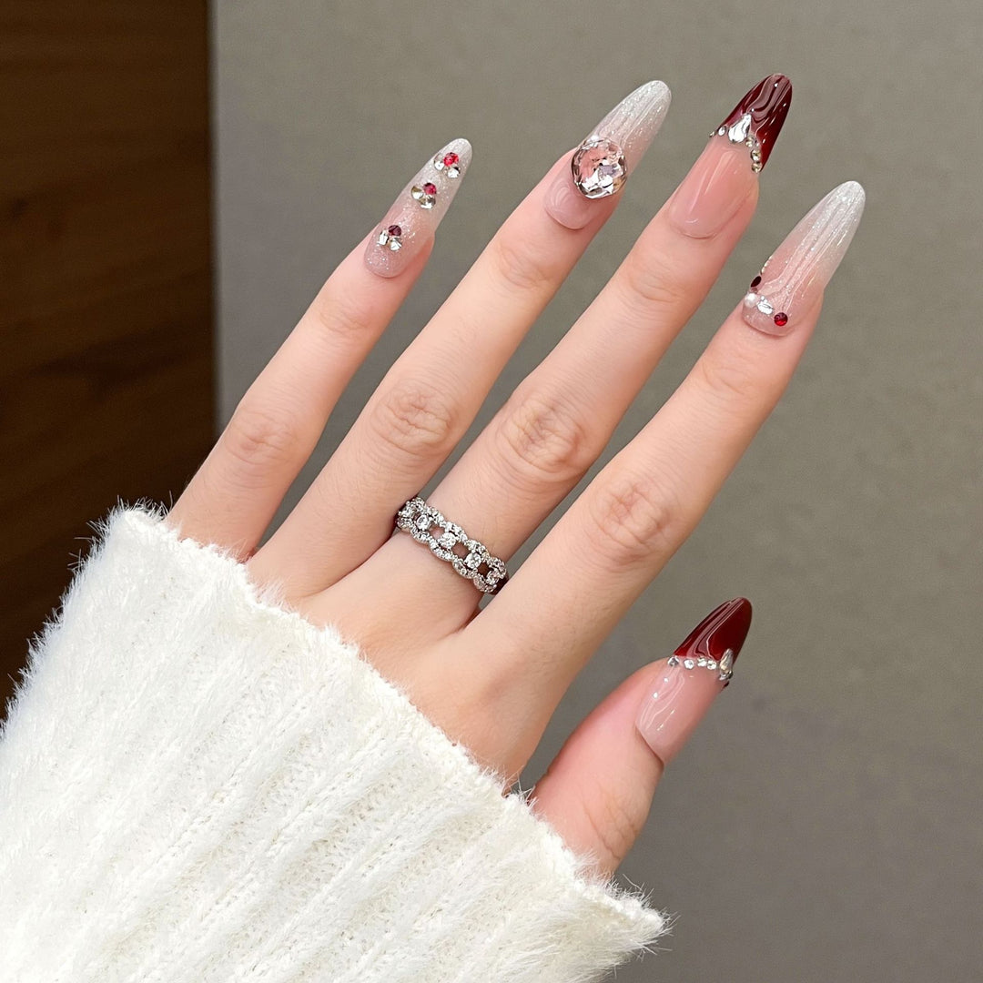Dekorative Glamour Druck-Auf Nagelverlängerungen Karnz