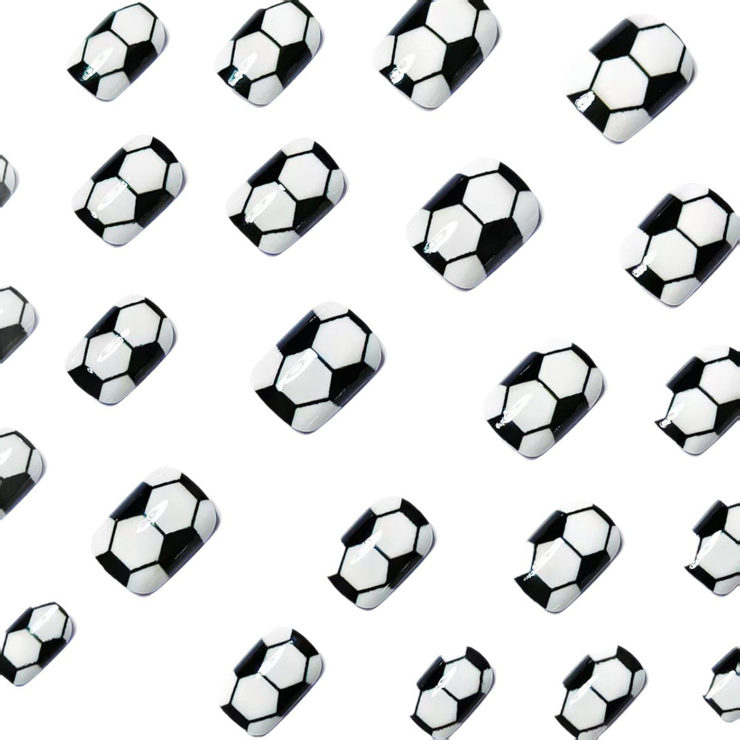 Kunstnägel Im Fußball-Design Karnz