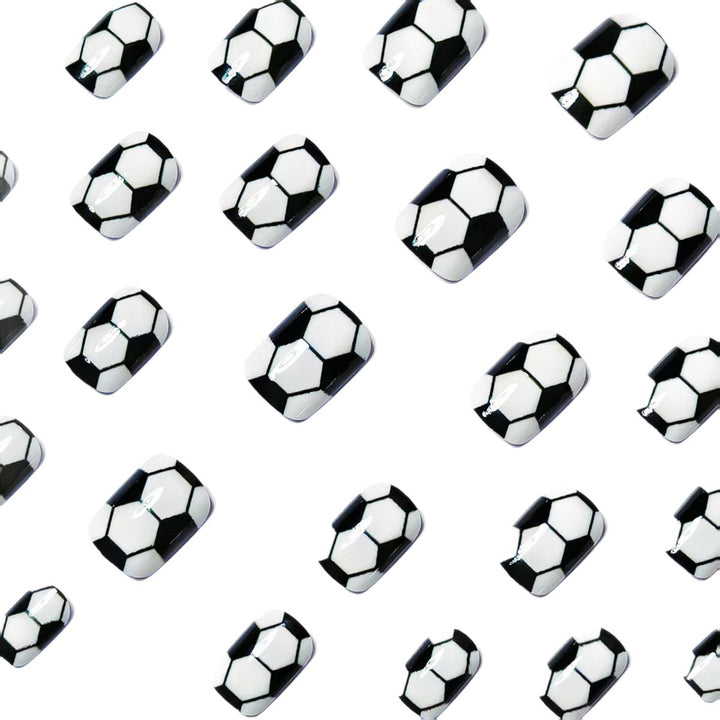 Kunstnägel Im Fußball-Design Karnz